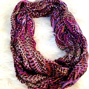 Zig Zag Infinity Scarf🧣B2GO FREE!